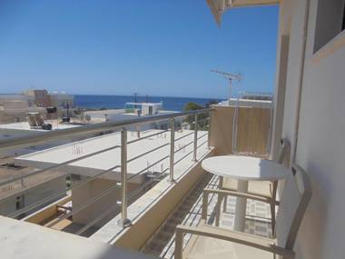 Soula Apartments & Studios