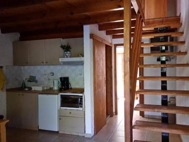 Exclusive Cottages in a quiet oliverove near the sea