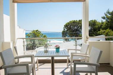 Vertigo Seaside Apartments