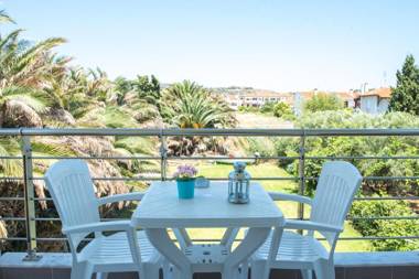 Vertigo Seaside Apartments