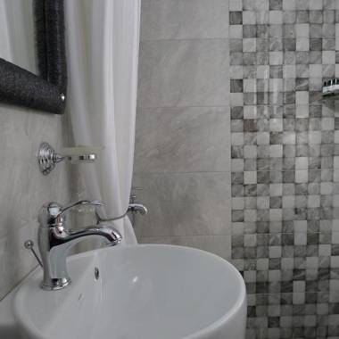 George & Sia's House