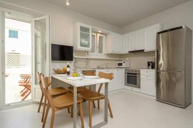 Antony Suites (Adults Only)