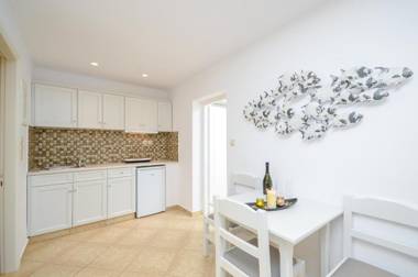 Summer Memories Studios