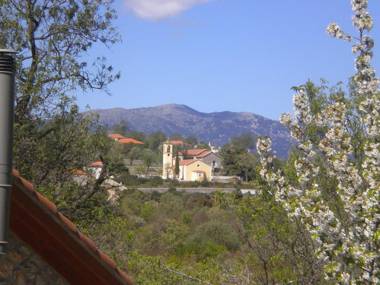 Welcoming Holiday Home with Garden in Leonidio