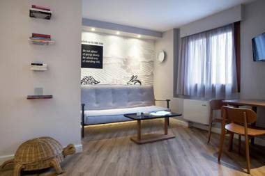 Apollon Library Suites