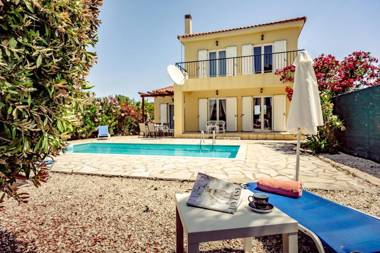 3 bedrooms villa with private pool enclosed garden and wifi at Mouzaki 1 km away from the beach