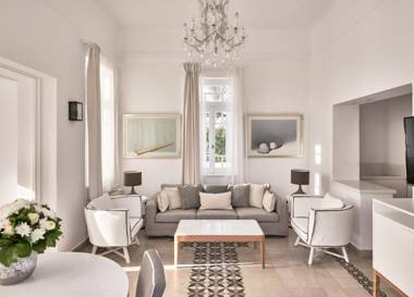 Vedema a Luxury Collection Resort Santorini