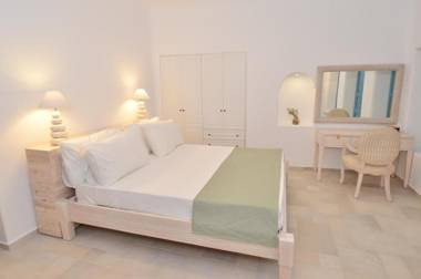 Black Rose Beach Suites