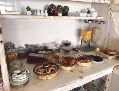 Athermi Suites - Adults Only