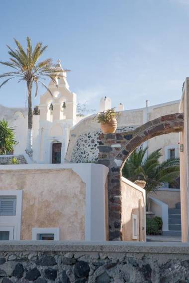 LAGADI SUITES by K&K