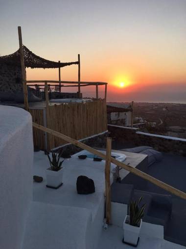 Fertimo Suites by Karpimo