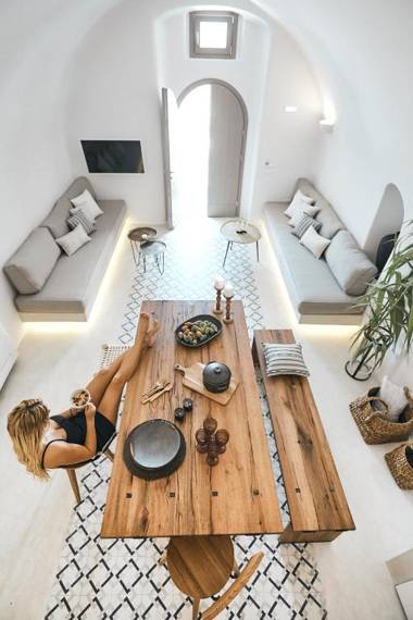 White & Co. La Torre Suites