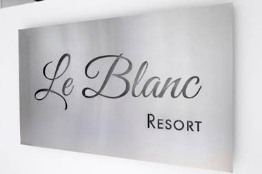 Le Blanc Resort - Two Luxury Villas