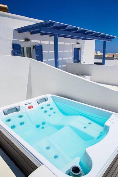 Golden Sunrise Suites