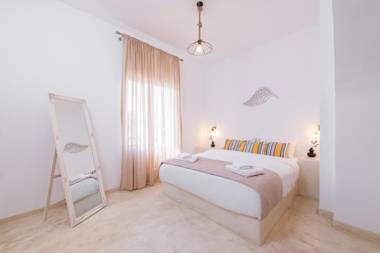 Golden Sunrise Suites