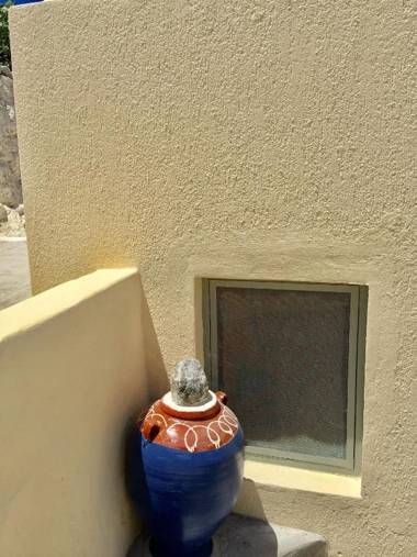 w Villa Thirals - A Wondeful 2 Bedroom Villa with Jacuzzi and Sea Views