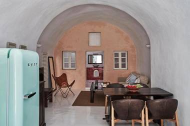 2 bedroom charming villa with outdoors jacuzzi