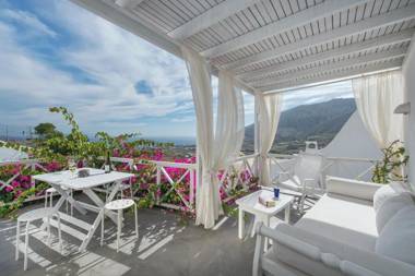 Spacious 3-Bed Villa with private pool in