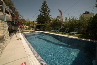 Bodikos Villas & Apartments