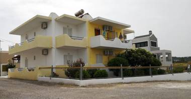 Yiannis Apartments