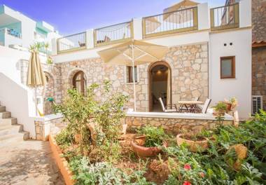 Camelot Royal Beds by Estia