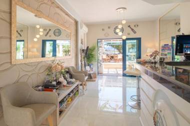 Pyrgos Beach Hotel Apartments