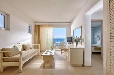 Alexander Beach Hotel & Village Resort