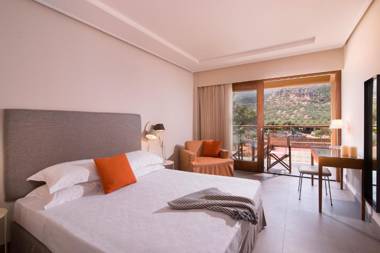 Kernos Beach Hotel & Bungalows