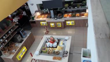 Meropi Hotel & Apartments