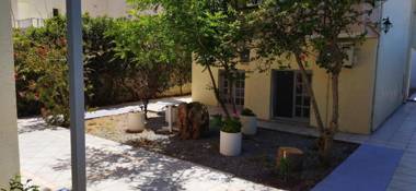 Cleo Rooms 250m from the beach