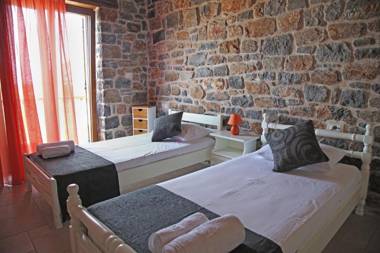 Kalo Nero Apartments