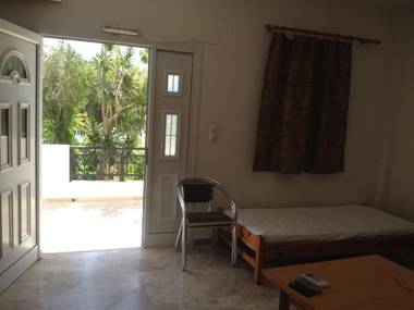 Lovely 1 Bedroom Apartm With Free Parking Sea View