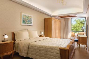 Ramada Loutraki Poseidon Resort