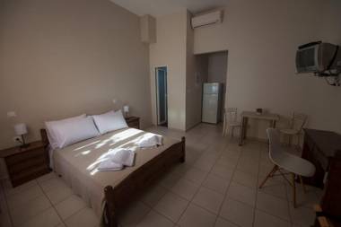 Nikolatos Apartments