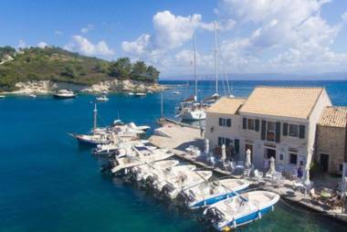 Spiros Jetty House