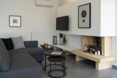 The H Experience - The Blue Lounge with Swimming pool