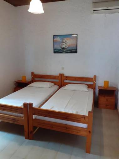 Panayiotis Apartments