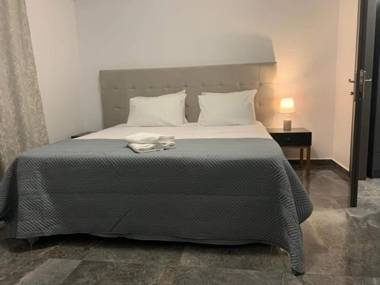 Odos Oneiron Tavronitis Bay