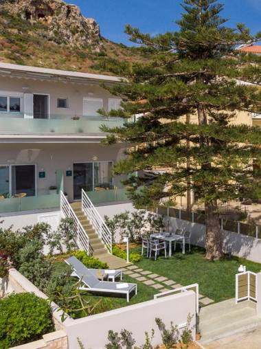 Kolymbari Sea Front Cozy Apartments