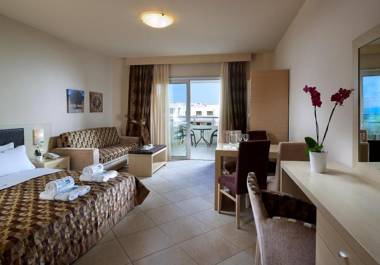 Molos Bay Hotel