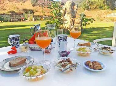 Arodamos Apts & Studios in Mavros Molos Kisamos