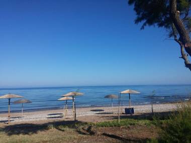 Irida Beach Resort Suites