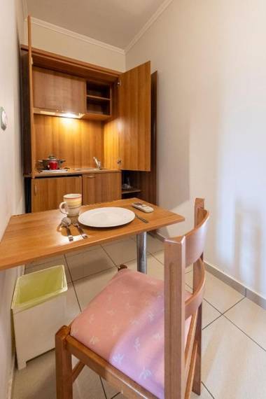 J Studios - Kineta Seaside Retreats