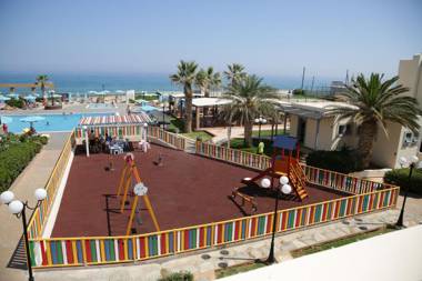 Europa Beach Hotel & Spa