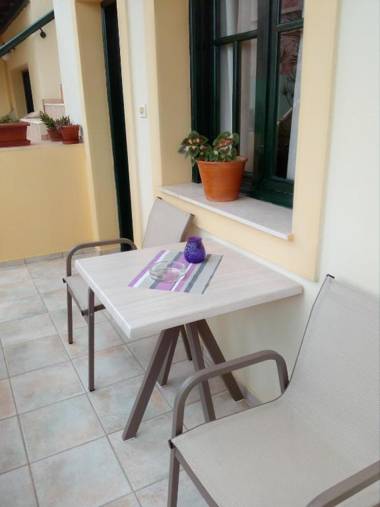 Aspri Petra Apartments