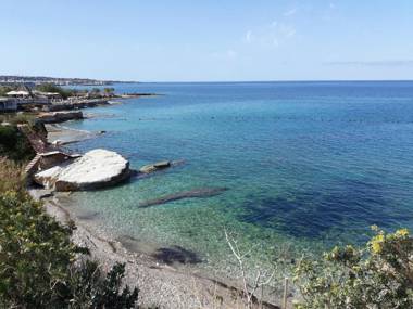 Amazing Beachfront Apartment in Hersonissos