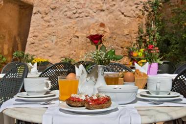 Ionas Boutique Hotel