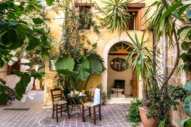 Ifigenia Traditional Rooms & Maisonettes