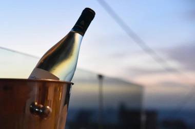 Apartment with Rooftop Hot Tub