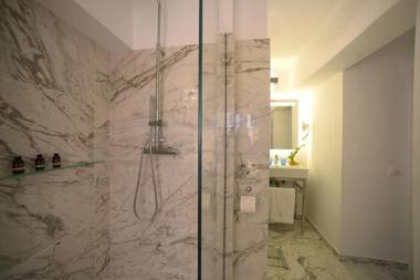 Achillion Liston Suites